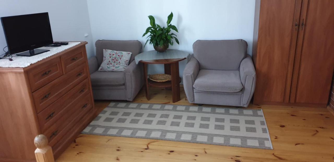 "Jutrzenka" Apartment Bialowieza Bagian luar foto